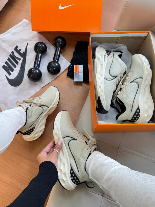 Nike Zoom X Pro - Image 2