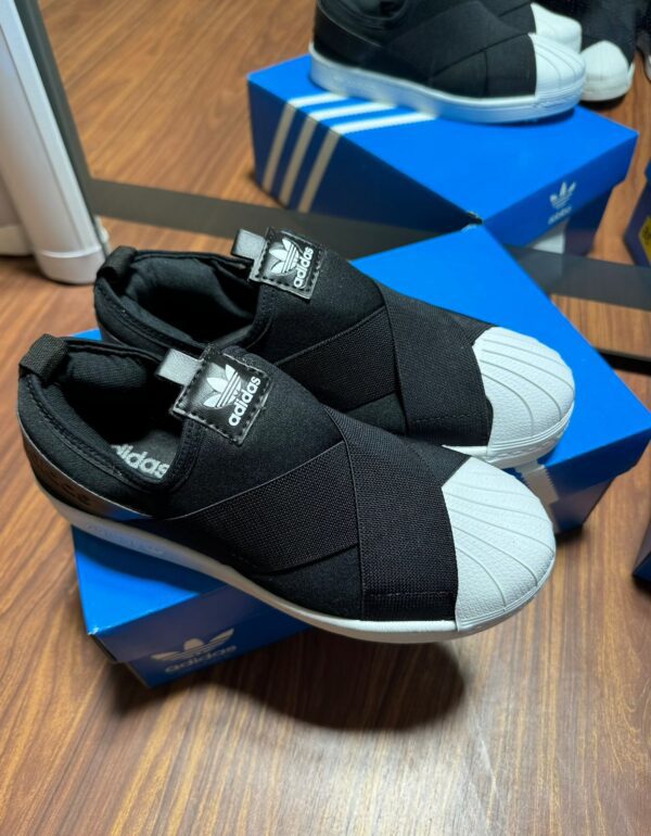 Adidas Slip On Calce Fácil - Image 2